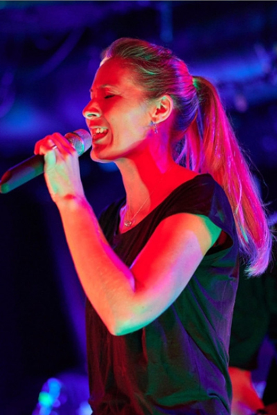 Leonie -